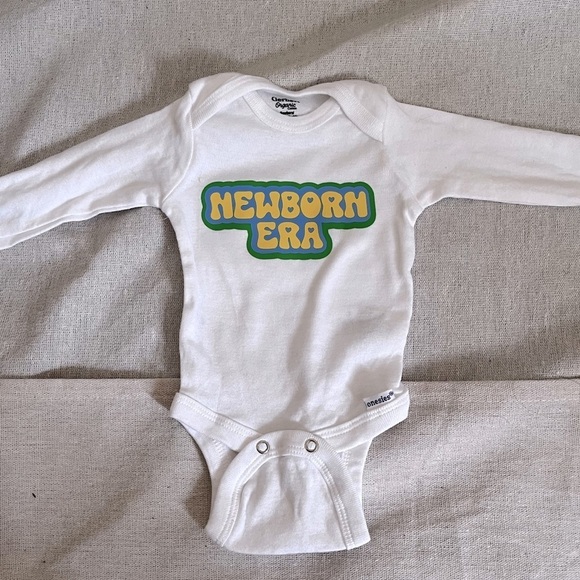 Newborn Era Long Sleeve Onesie - Picture 1 of 4